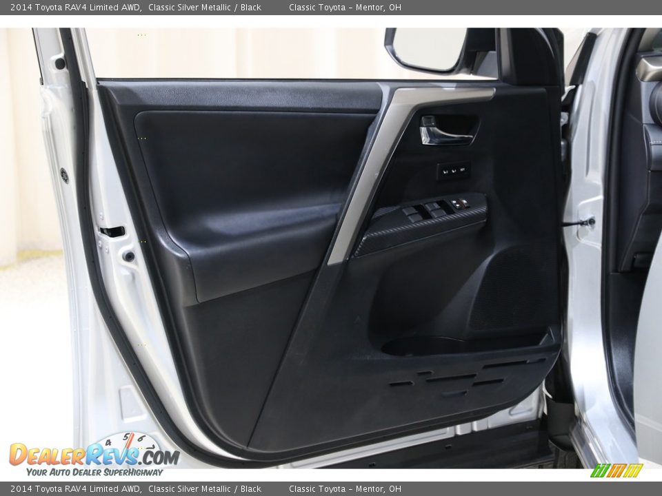 2014 Toyota RAV4 Limited AWD Classic Silver Metallic / Black Photo #4