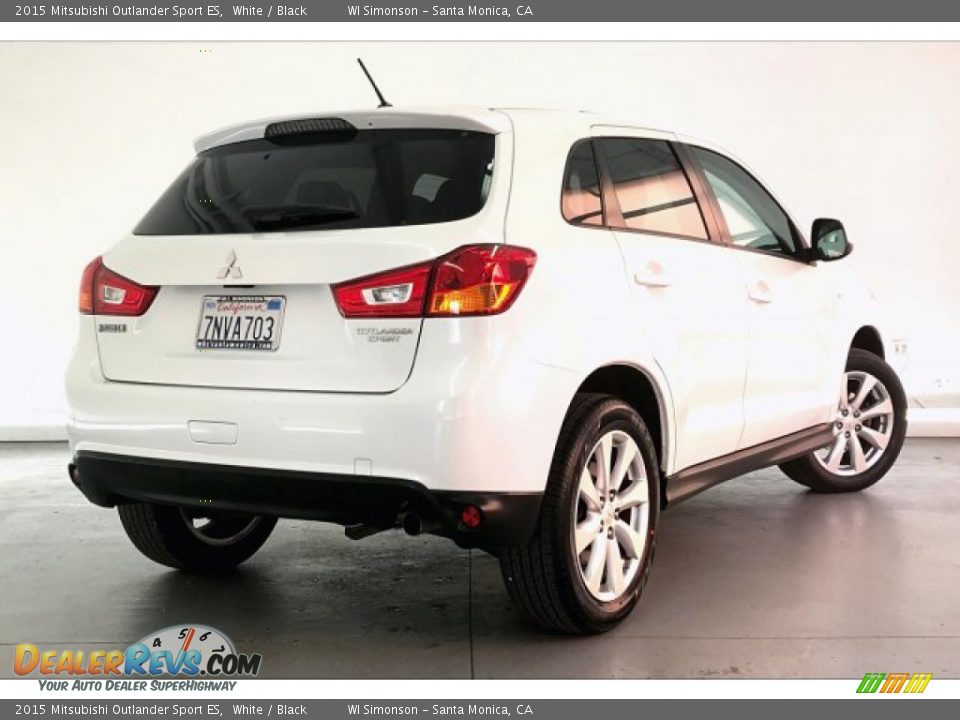 2015 Mitsubishi Outlander Sport ES White / Black Photo #16