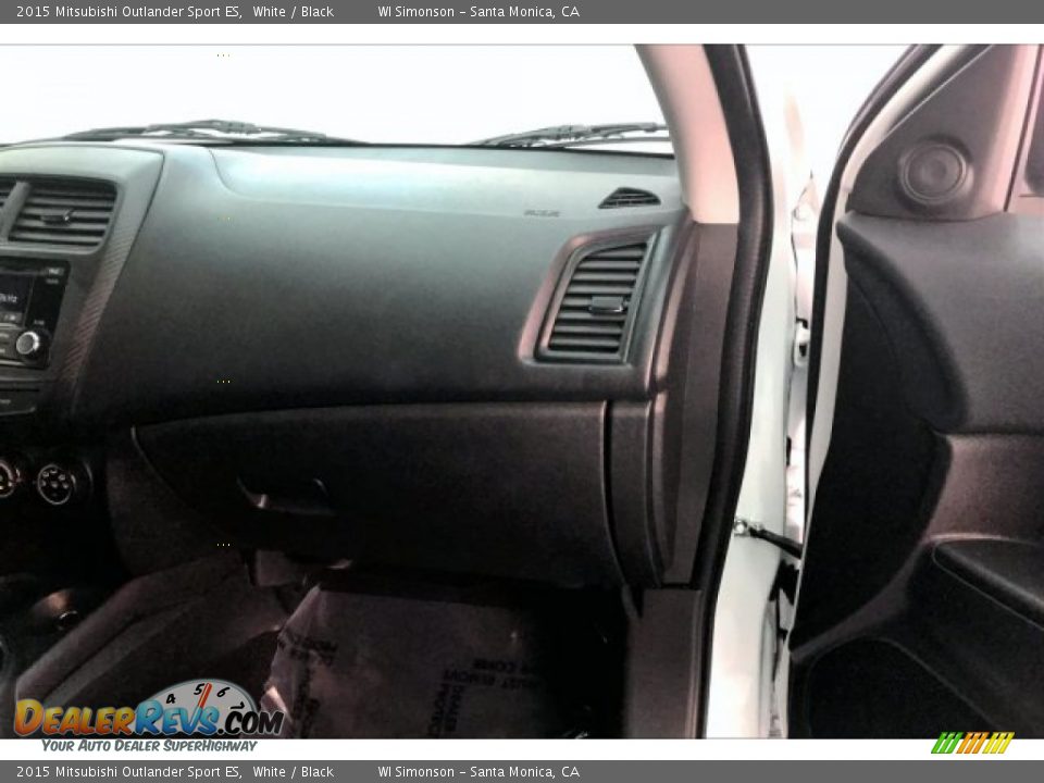 2015 Mitsubishi Outlander Sport ES White / Black Photo #27