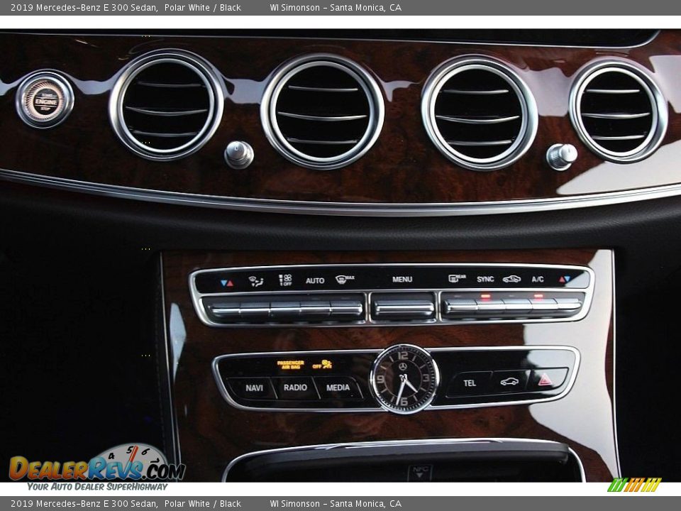 2019 Mercedes-Benz E 300 Sedan Polar White / Black Photo #12