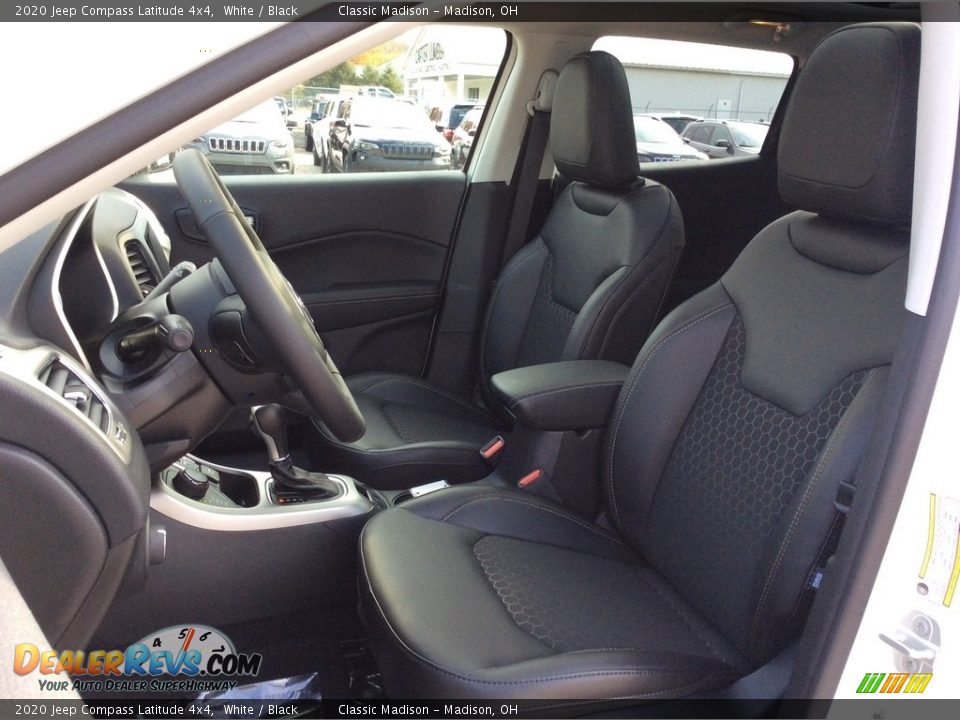 2020 Jeep Compass Latitude 4x4 White / Black Photo #2