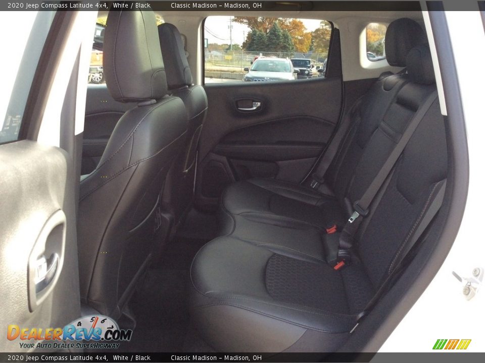 2020 Jeep Compass Latitude 4x4 White / Black Photo #17