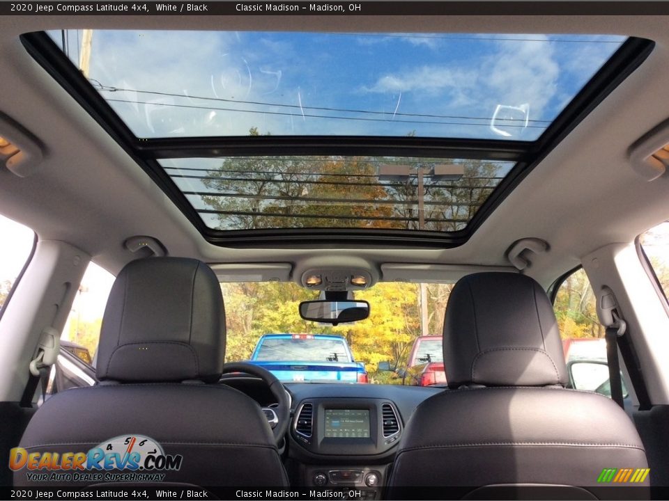 2020 Jeep Compass Latitude 4x4 White / Black Photo #18