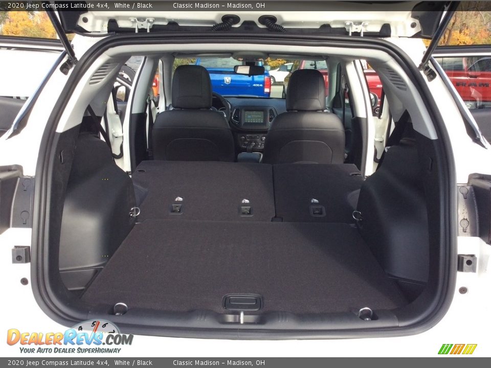 2020 Jeep Compass Latitude 4x4 White / Black Photo #20
