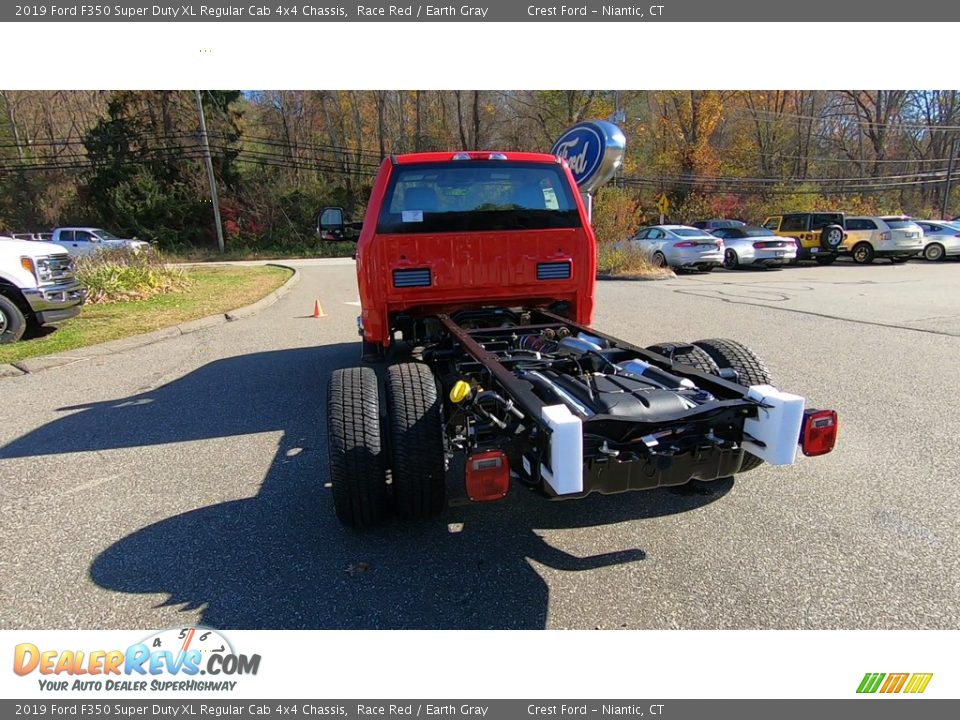 2019 Ford F350 Super Duty XL Regular Cab 4x4 Chassis Race Red / Earth Gray Photo #18