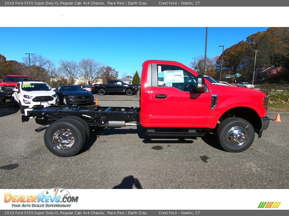 2019 Ford F350 Super Duty XL Regular Cab 4x4 Chassis Race Red / Earth Gray Photo #25