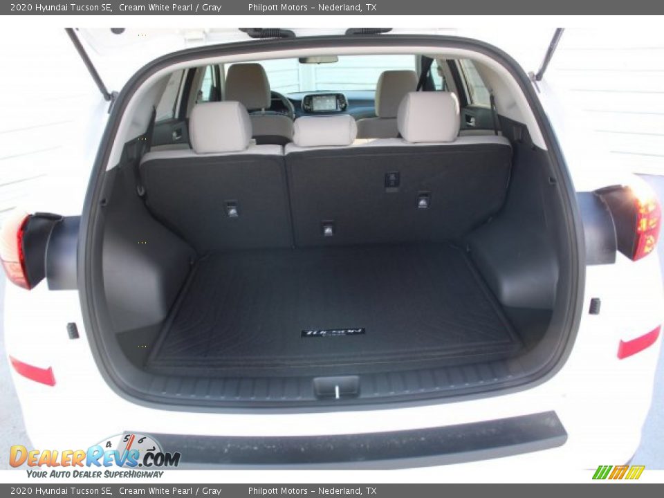 2020 Hyundai Tucson SE Cream White Pearl / Gray Photo #21