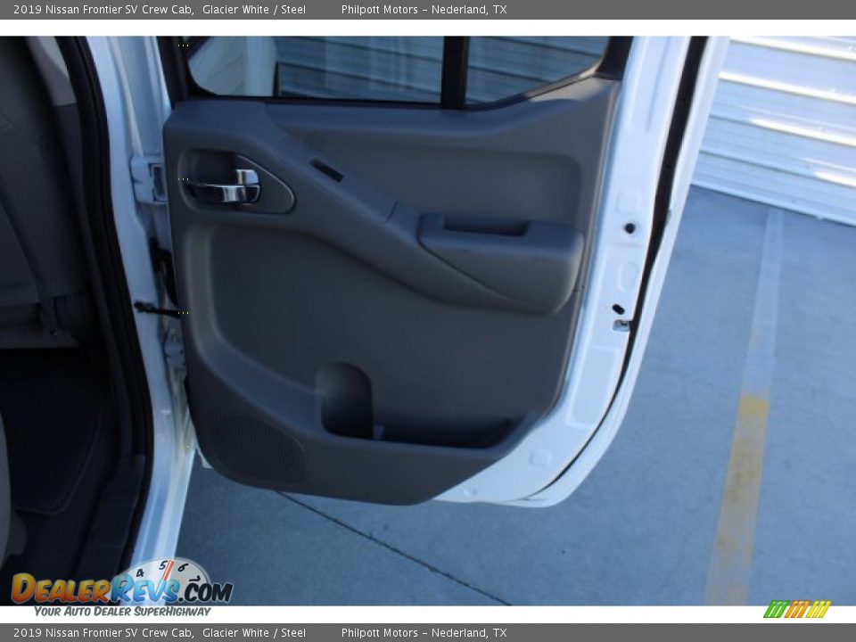 2019 Nissan Frontier SV Crew Cab Glacier White / Steel Photo #16