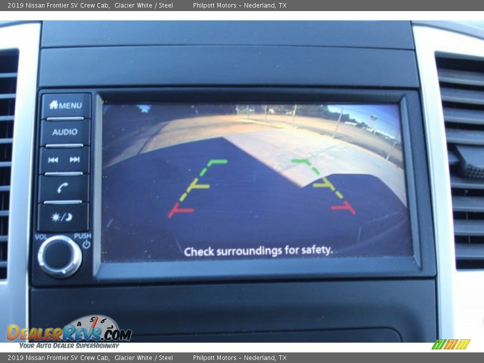 2019 Nissan Frontier SV Crew Cab Glacier White / Steel Photo #26