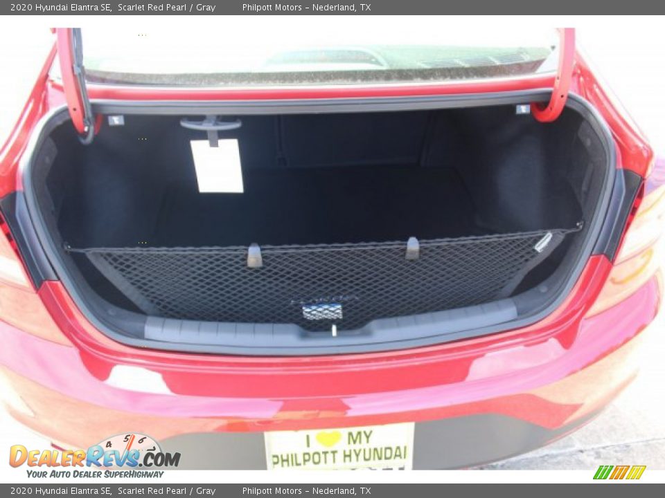 2020 Hyundai Elantra SE Scarlet Red Pearl / Gray Photo #22