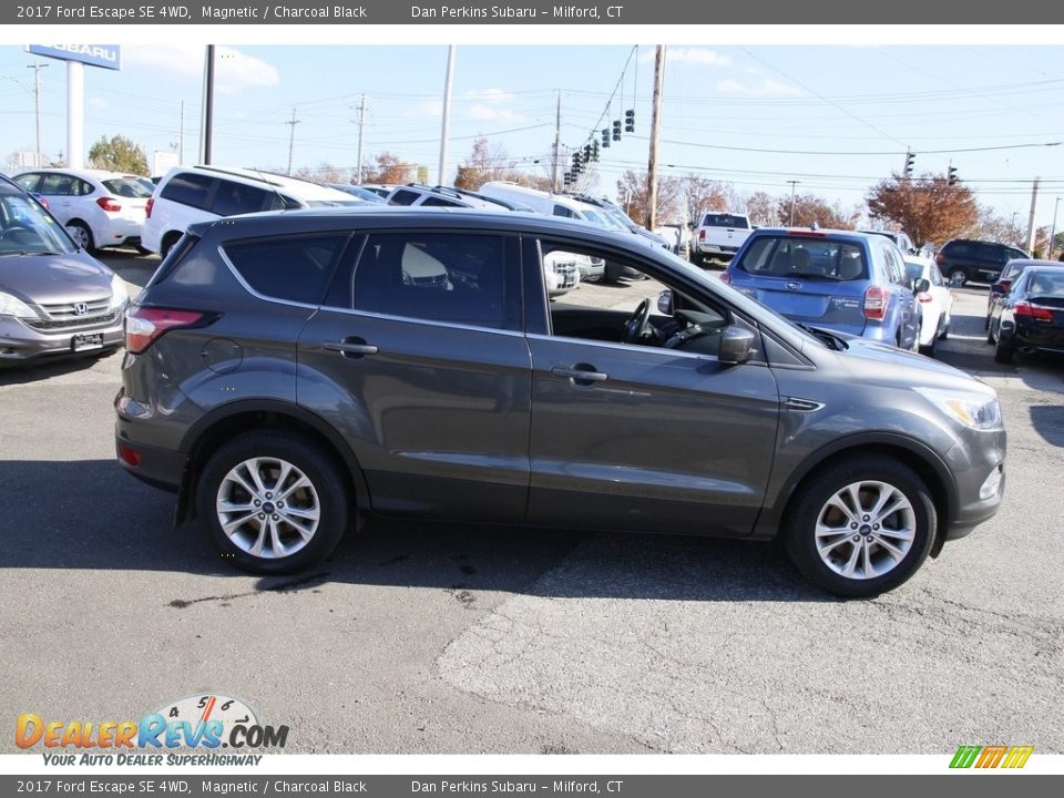 2017 Ford Escape SE 4WD Magnetic / Charcoal Black Photo #4