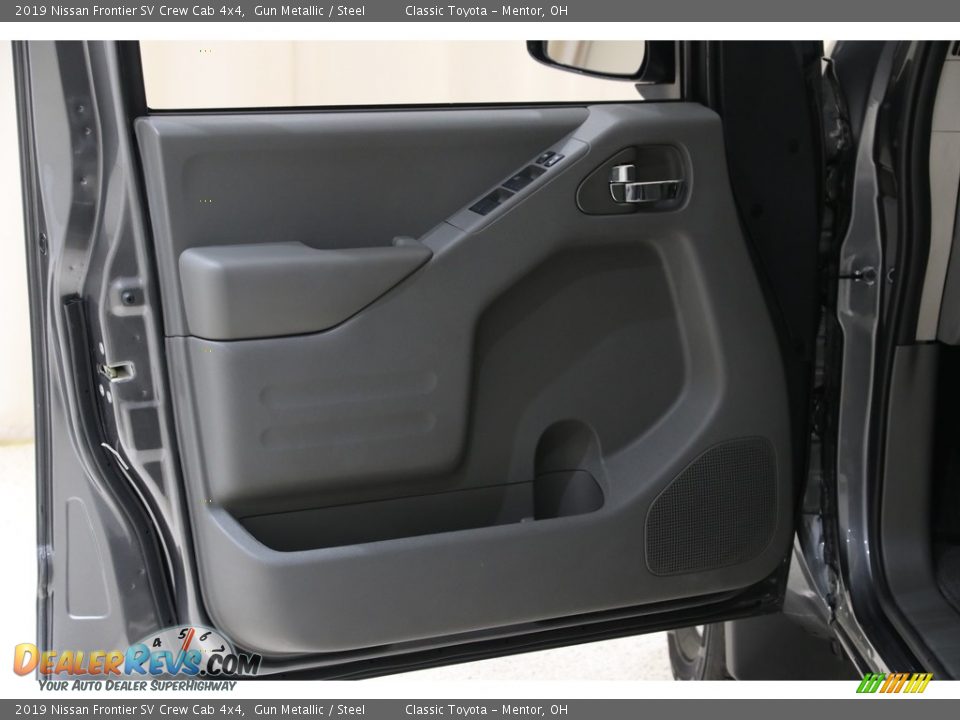 2019 Nissan Frontier SV Crew Cab 4x4 Gun Metallic / Steel Photo #4