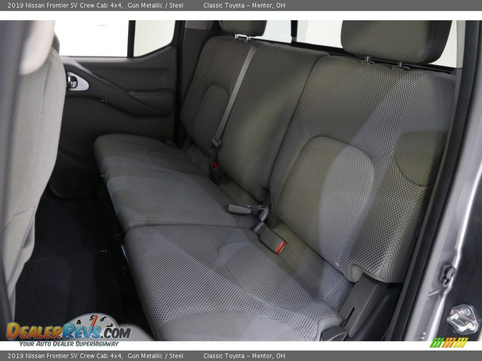 2019 Nissan Frontier SV Crew Cab 4x4 Gun Metallic / Steel Photo #17