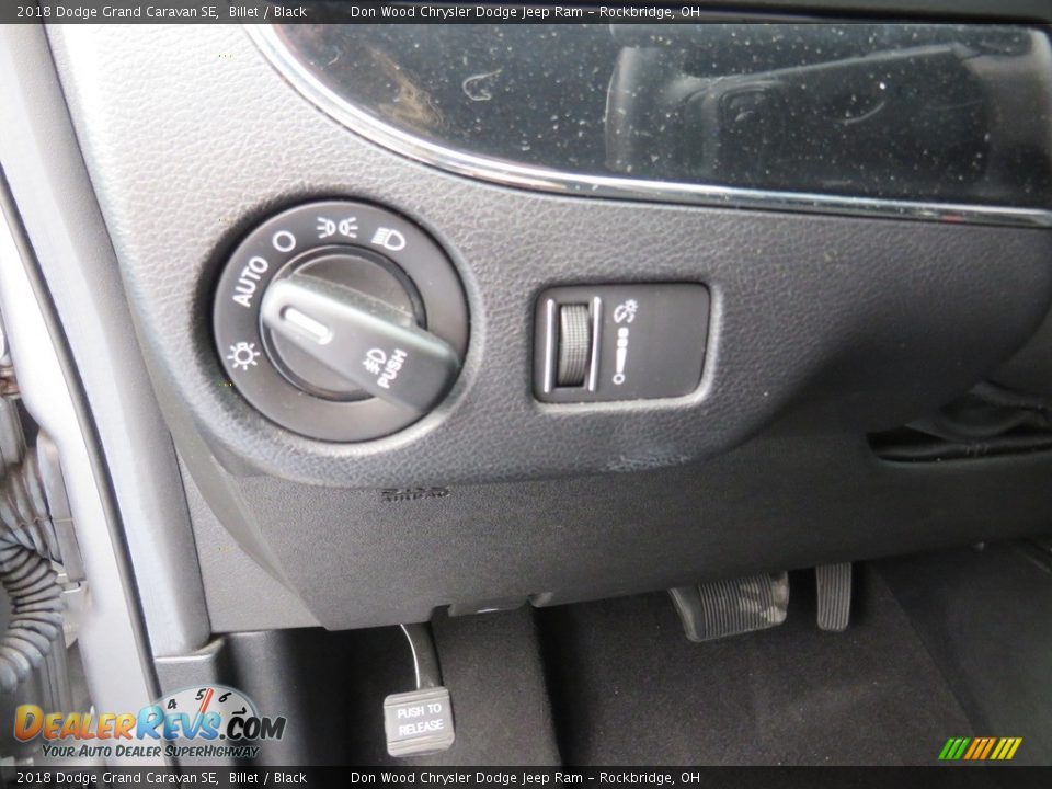2018 Dodge Grand Caravan SE Billet / Black Photo #21