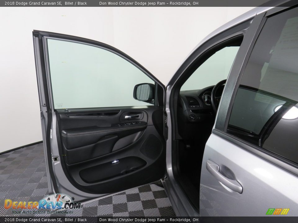 2018 Dodge Grand Caravan SE Billet / Black Photo #30