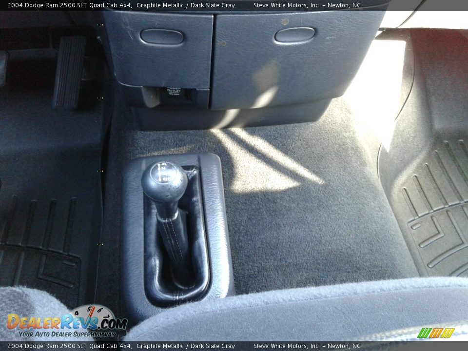 2004 Dodge Ram 2500 SLT Quad Cab 4x4 Graphite Metallic / Dark Slate Gray Photo #26