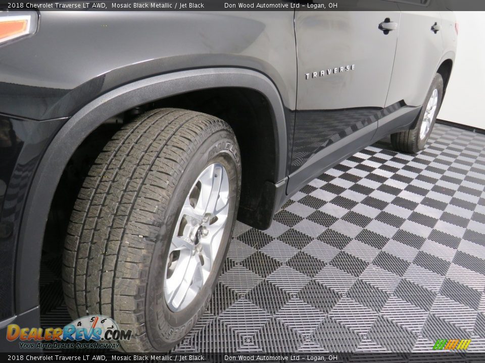 2018 Chevrolet Traverse LT AWD Mosaic Black Metallic / Jet Black Photo #9
