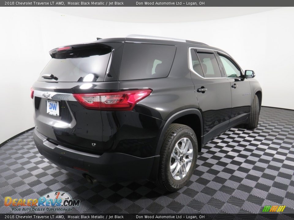 2018 Chevrolet Traverse LT AWD Mosaic Black Metallic / Jet Black Photo #16