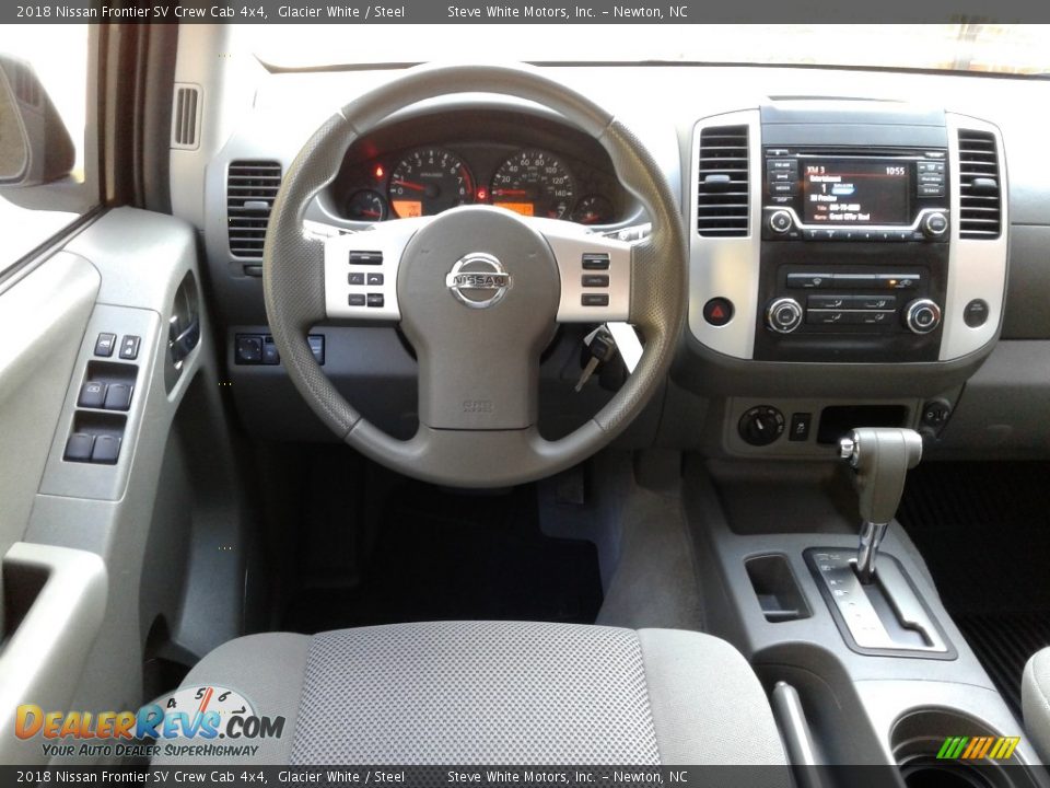 2018 Nissan Frontier SV Crew Cab 4x4 Glacier White / Steel Photo #26