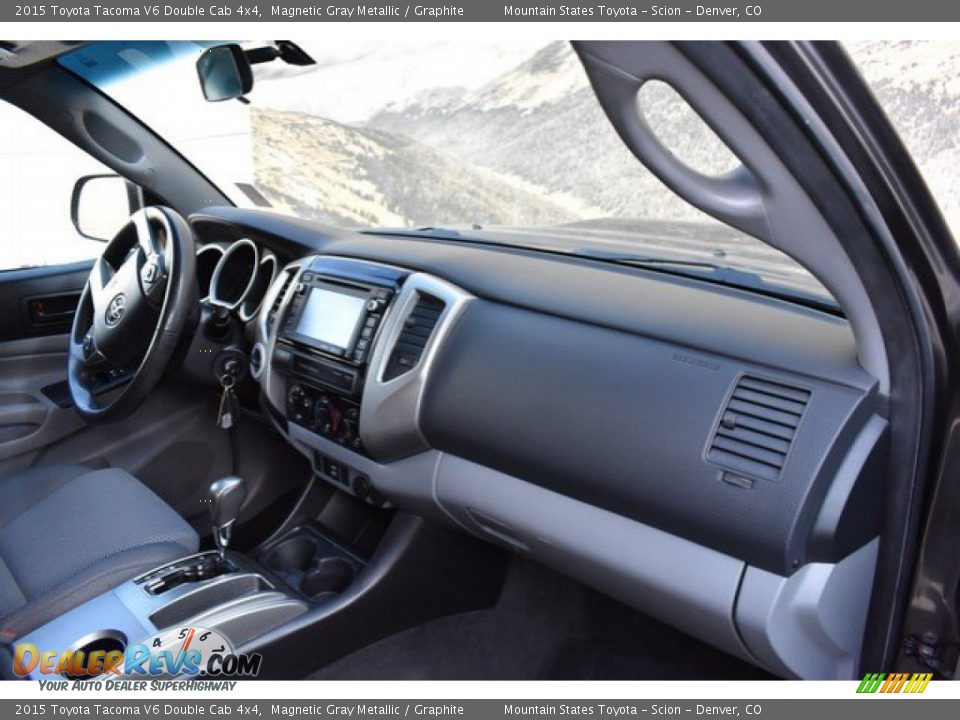 2015 Toyota Tacoma V6 Double Cab 4x4 Magnetic Gray Metallic / Graphite Photo #16