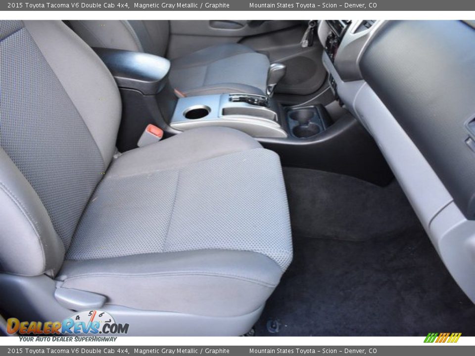 2015 Toyota Tacoma V6 Double Cab 4x4 Magnetic Gray Metallic / Graphite Photo #17