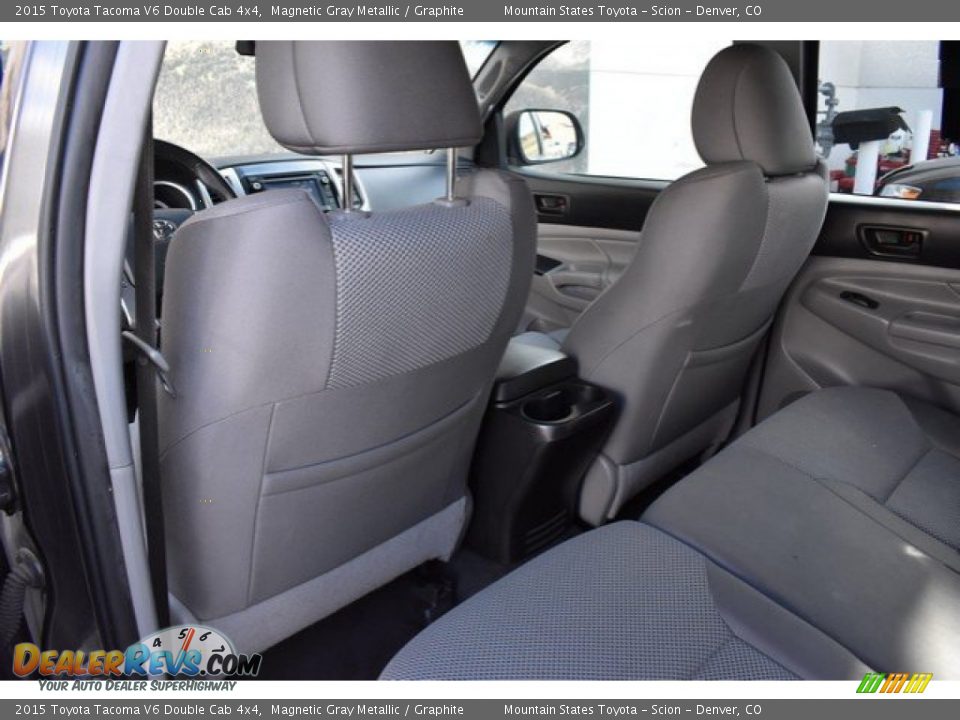 2015 Toyota Tacoma V6 Double Cab 4x4 Magnetic Gray Metallic / Graphite Photo #19