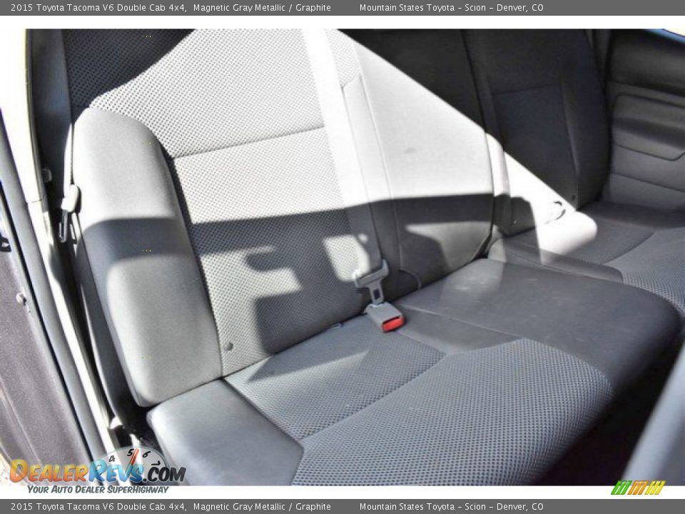 2015 Toyota Tacoma V6 Double Cab 4x4 Magnetic Gray Metallic / Graphite Photo #22