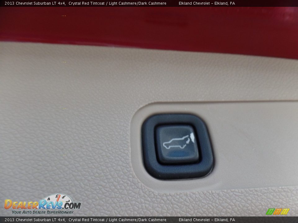 2013 Chevrolet Suburban LT 4x4 Crystal Red Tintcoat / Light Cashmere/Dark Cashmere Photo #18