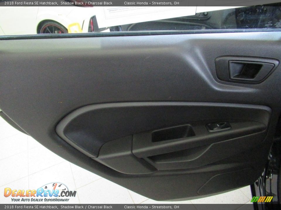 2018 Ford Fiesta SE Hatchback Shadow Black / Charcoal Black Photo #23