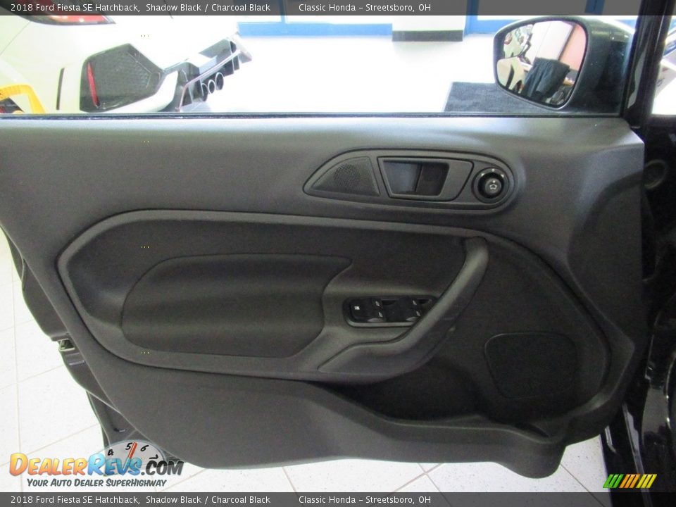 2018 Ford Fiesta SE Hatchback Shadow Black / Charcoal Black Photo #26
