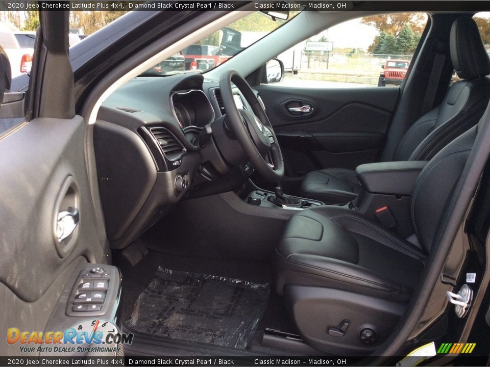 Front Seat of 2020 Jeep Cherokee Latitude Plus 4x4 Photo #11