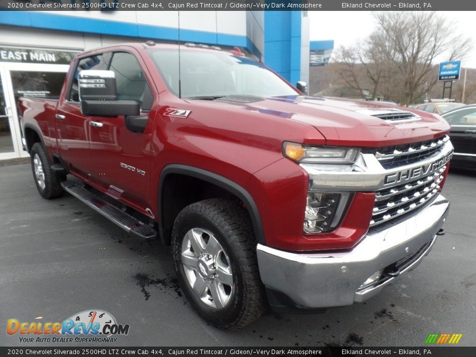 Front 3/4 View of 2020 Chevrolet Silverado 2500HD LTZ Crew Cab 4x4 Photo #1