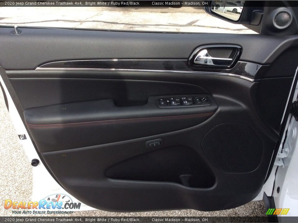 Door Panel of 2020 Jeep Grand Cherokee Trailhawk 4x4 Photo #10