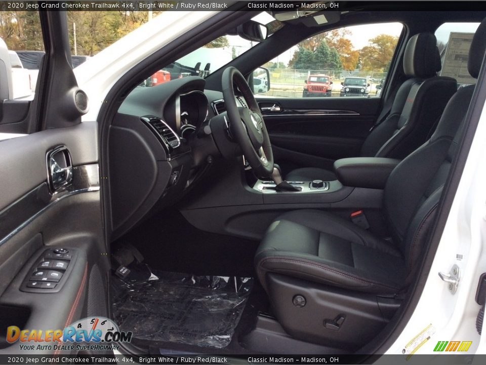 Front Seat of 2020 Jeep Grand Cherokee Trailhawk 4x4 Photo #11