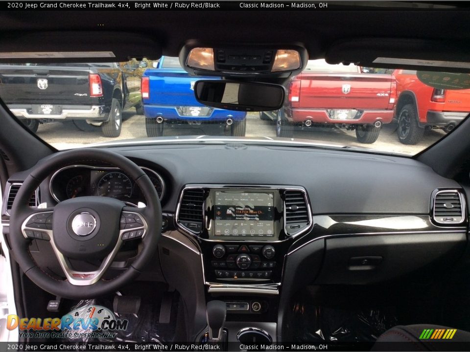Dashboard of 2020 Jeep Grand Cherokee Trailhawk 4x4 Photo #12