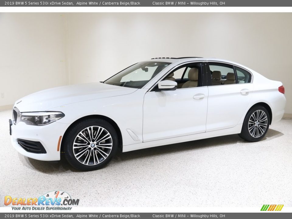 2019 BMW 5 Series 530i xDrive Sedan Alpine White / Canberra Beige/Black Photo #3