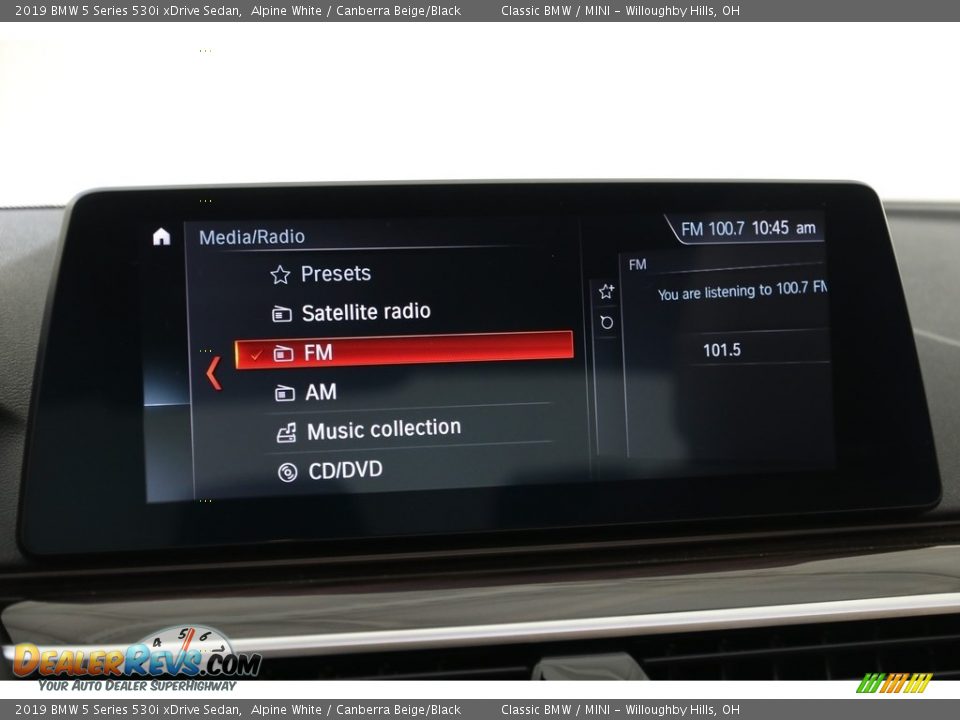 2019 BMW 5 Series 530i xDrive Sedan Alpine White / Canberra Beige/Black Photo #10