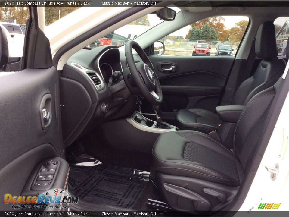 2020 Jeep Compass Latitude 4x4 White / Black Photo #11