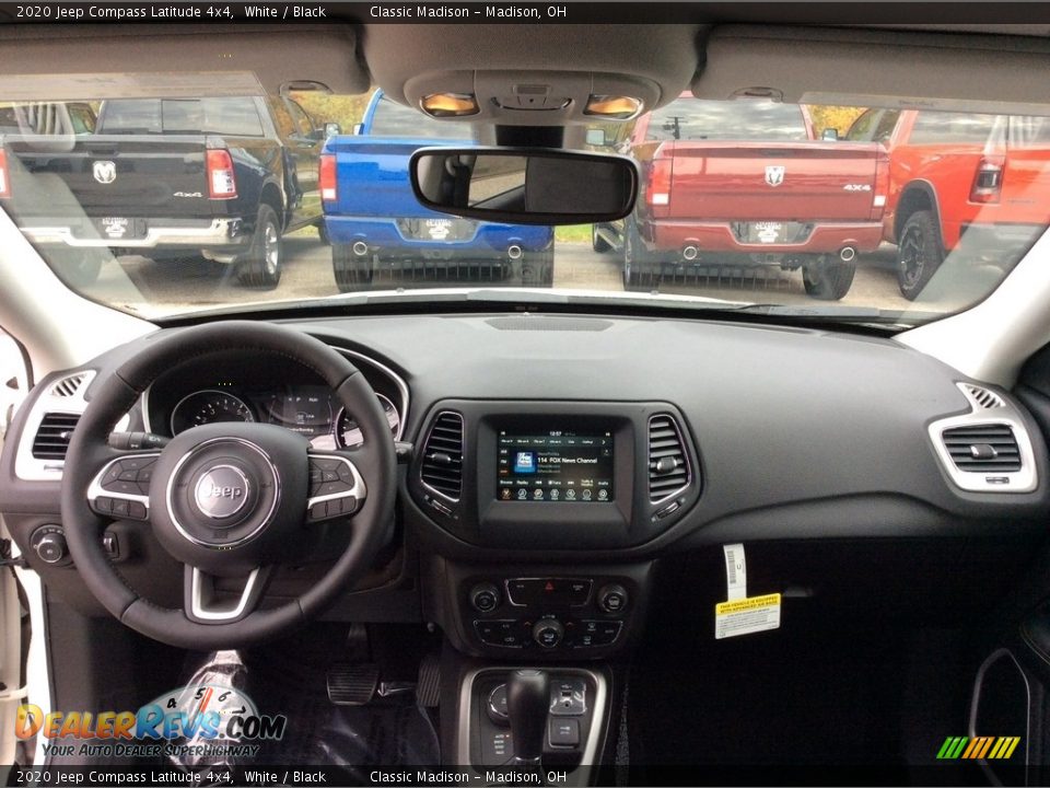 2020 Jeep Compass Latitude 4x4 White / Black Photo #12