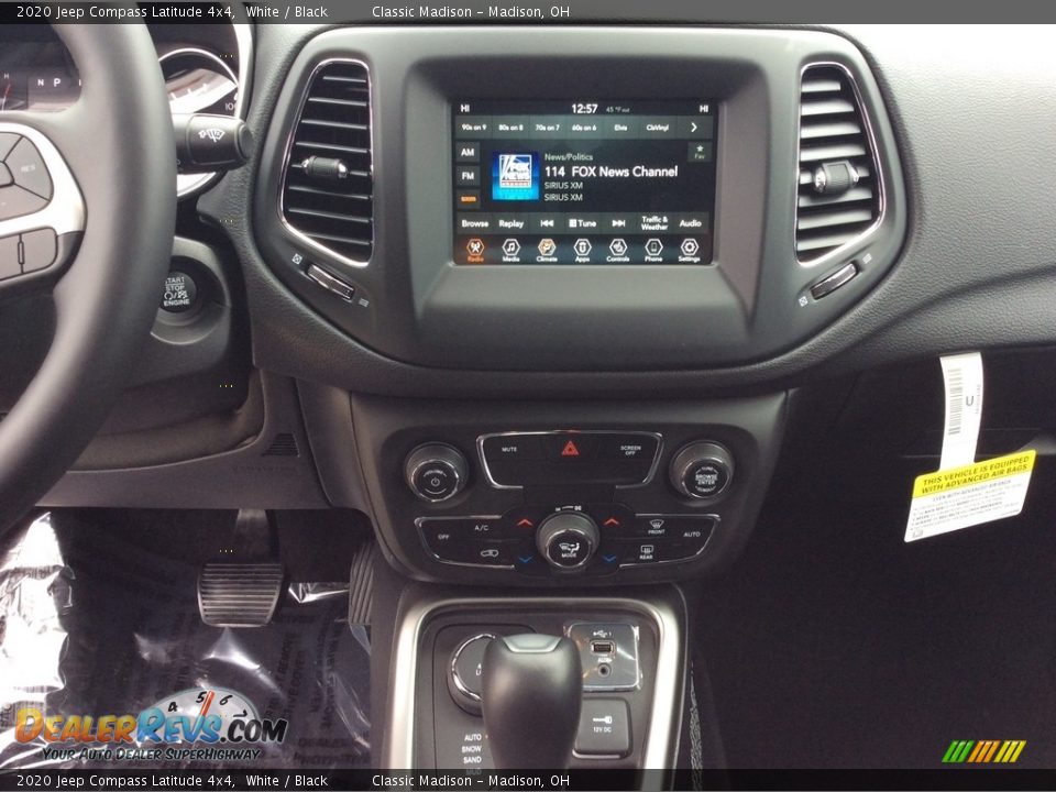 2020 Jeep Compass Latitude 4x4 White / Black Photo #14