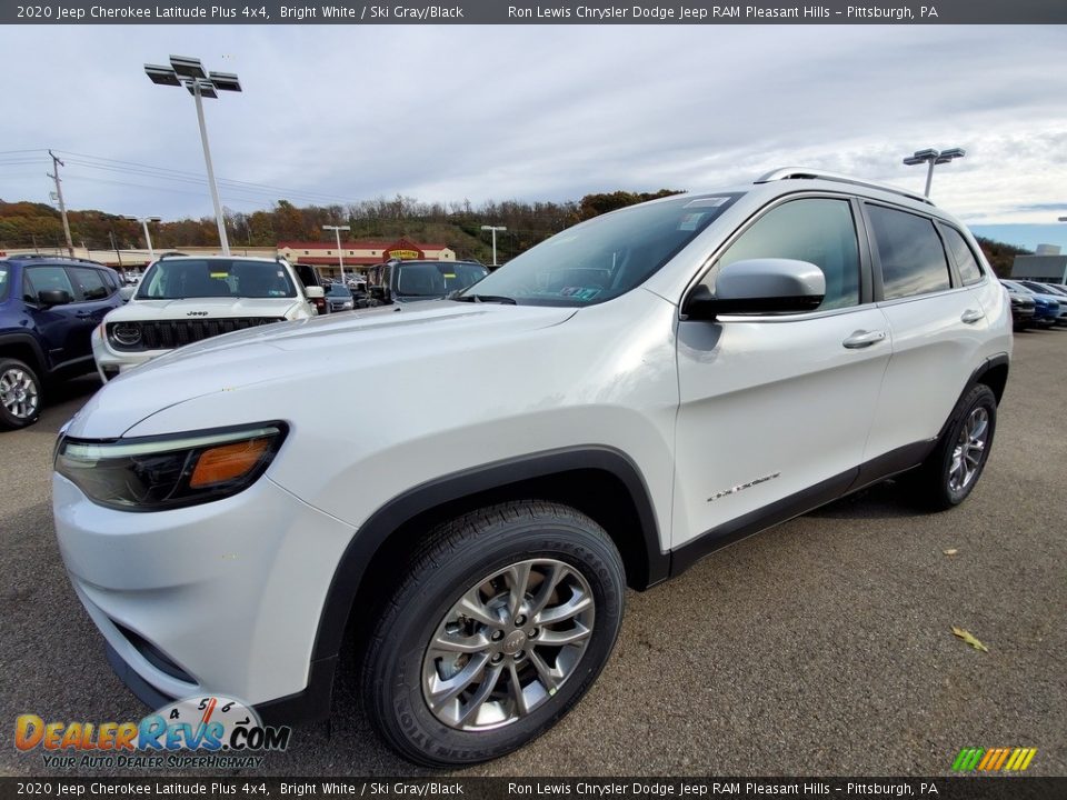 2020 Jeep Cherokee Latitude Plus 4x4 Bright White / Ski Gray/Black Photo #1