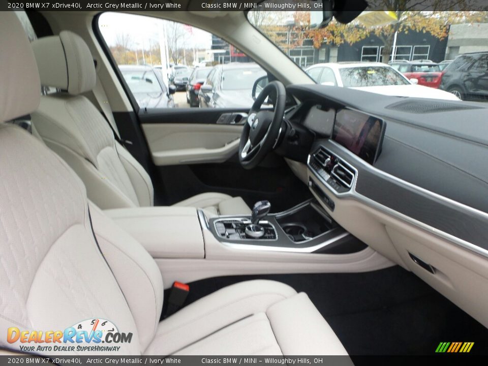 2020 BMW X7 xDrive40i Arctic Grey Metallic / Ivory White Photo #3