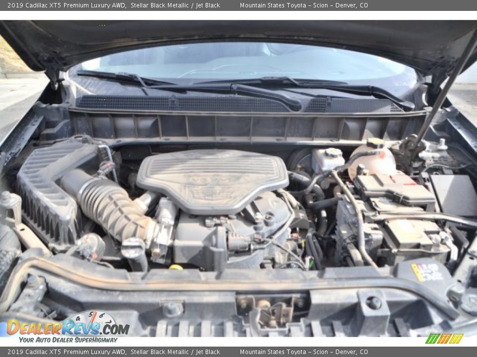 2019 Cadillac XT5 Premium Luxury AWD Stellar Black Metallic / Jet Black Photo #9