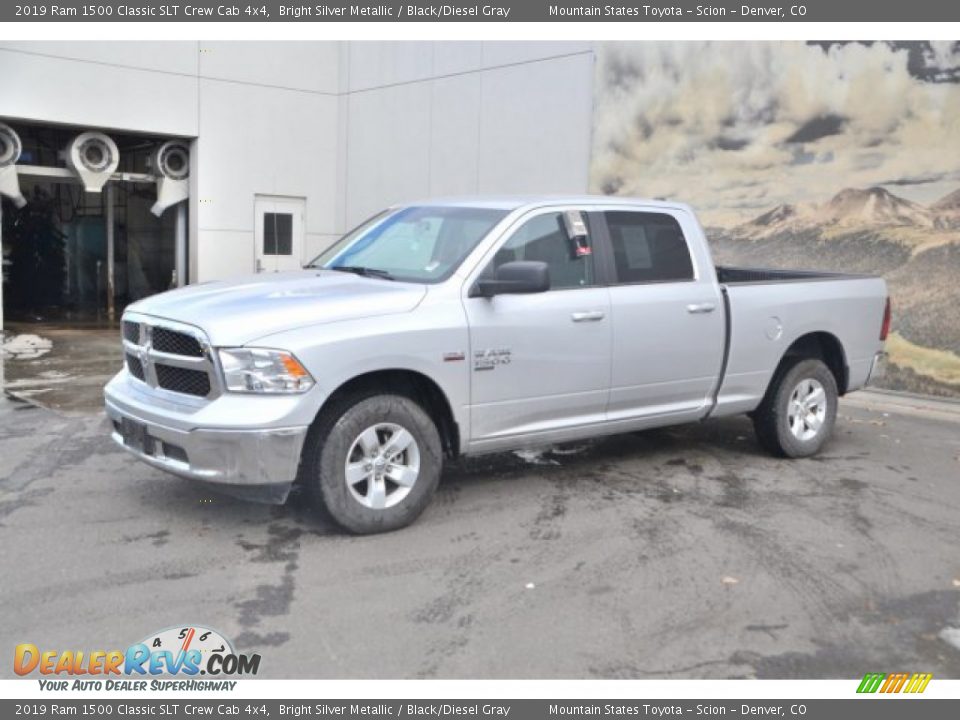 2019 Ram 1500 Classic SLT Crew Cab 4x4 Bright Silver Metallic / Black/Diesel Gray Photo #2