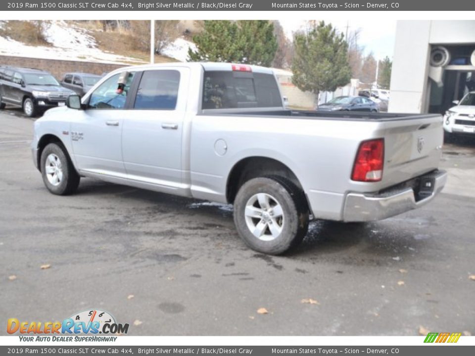 2019 Ram 1500 Classic SLT Crew Cab 4x4 Bright Silver Metallic / Black/Diesel Gray Photo #4
