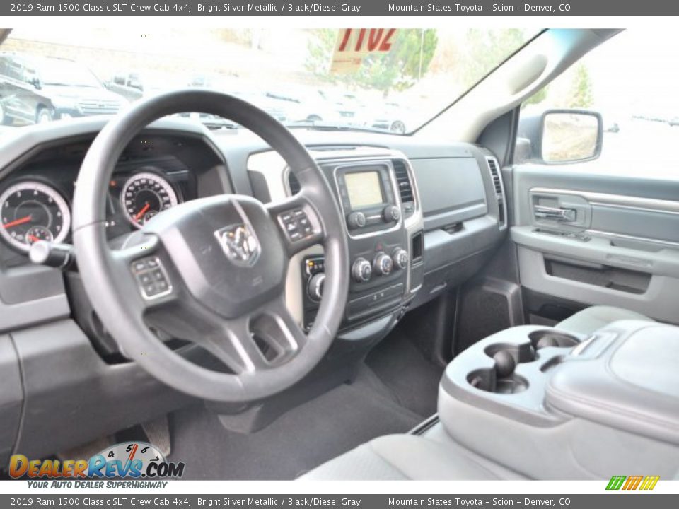 2019 Ram 1500 Classic SLT Crew Cab 4x4 Bright Silver Metallic / Black/Diesel Gray Photo #10