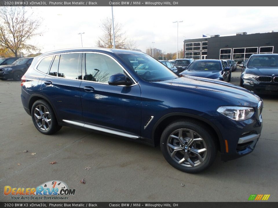 Front 3/4 View of 2020 BMW X3 xDrive30i Photo #1