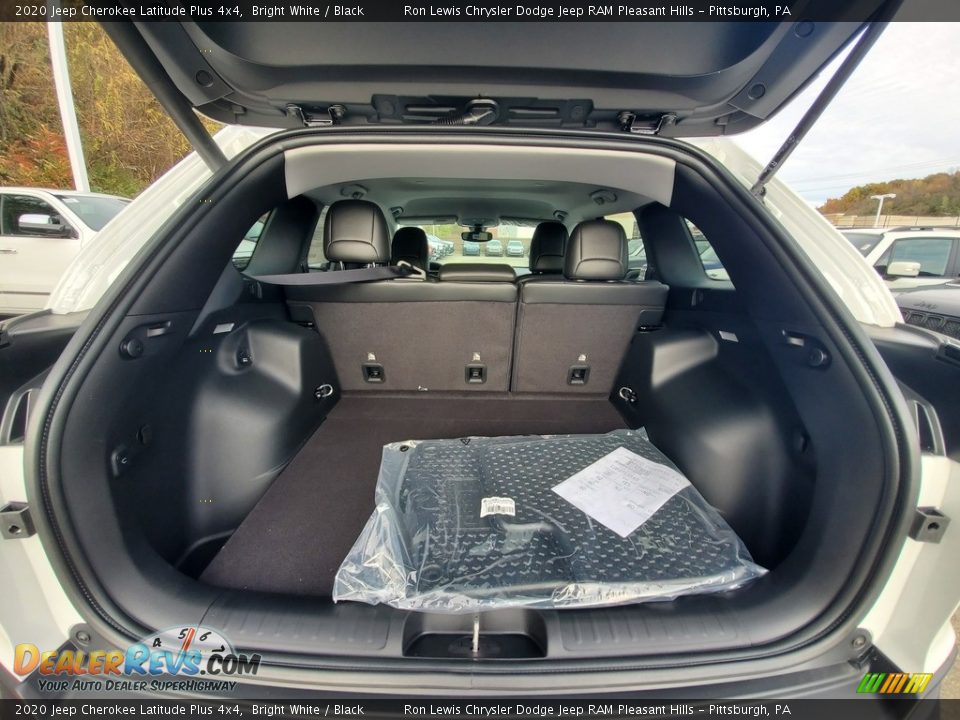 2020 Jeep Cherokee Latitude Plus 4x4 Bright White / Black Photo #5
