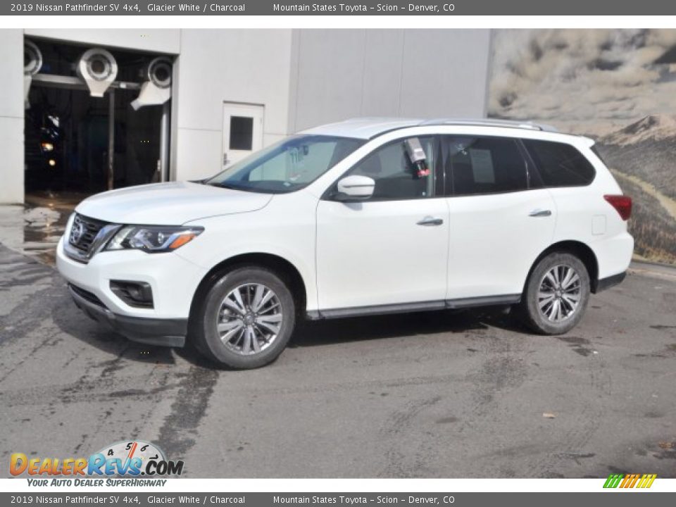 2019 Nissan Pathfinder SV 4x4 Glacier White / Charcoal Photo #2