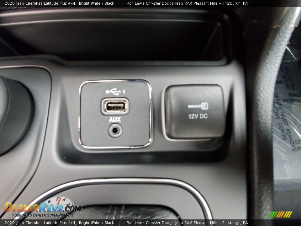 2020 Jeep Cherokee Latitude Plus 4x4 Bright White / Black Photo #19